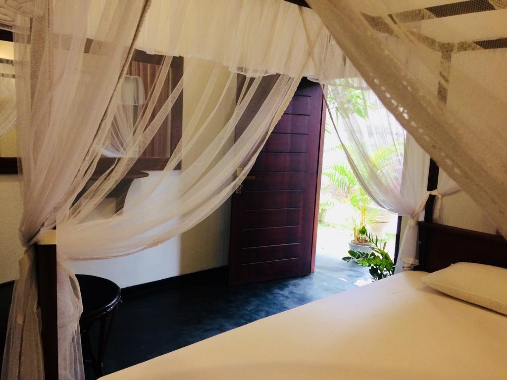 Damith Tourist Inn Mirissa Extérieur photo