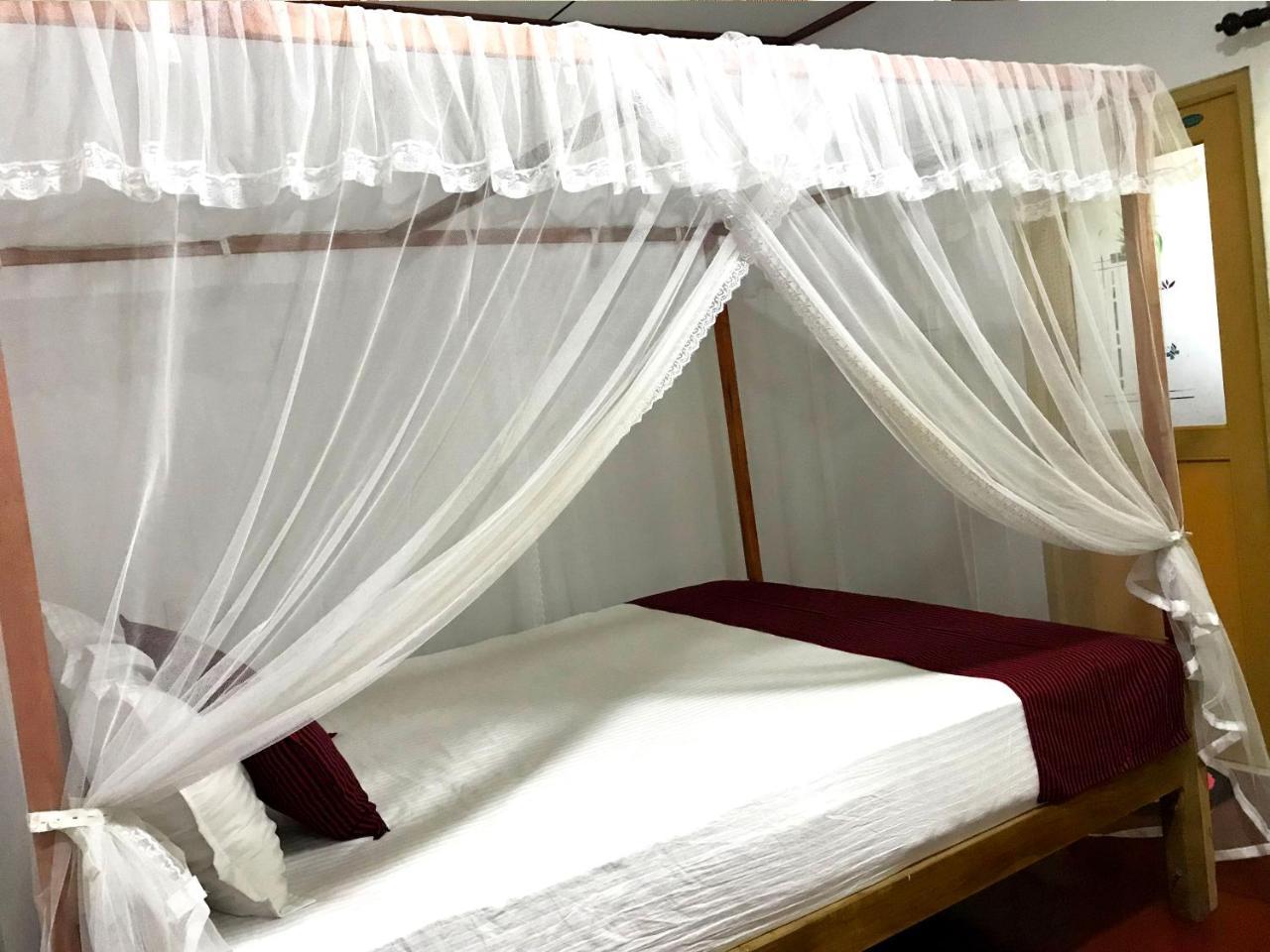 Damith Tourist Inn Mirissa Extérieur photo
